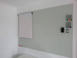 Photo of a magnetic superclear toughened glass white board